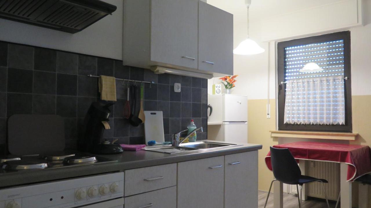 Johnny's Wohnen Auf Zeit Apartment